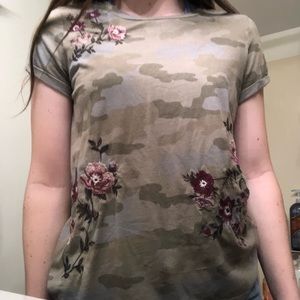 camo t-shirt with flower patches